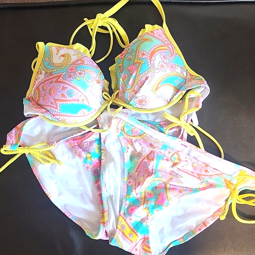 Victoria's Secret bikini; 34D top, 2 bottoms (med & lrg); yellow foil paisley